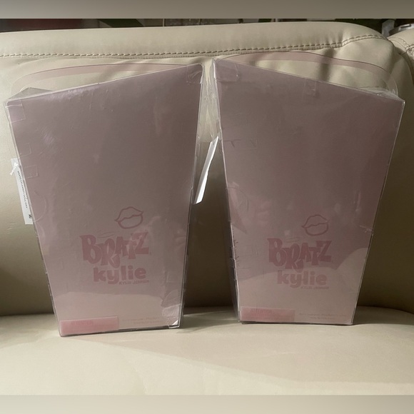 Bratz Kylie Jenner doll - Picture 2 of 2